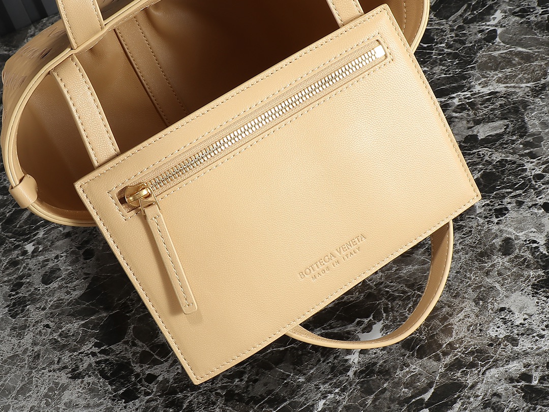 Bottega Veneta Shopping Bags